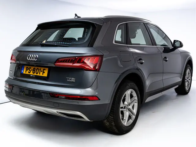 Audi Q5 2.0 TFSI quattro Design | Navigatie | Cruise | Camera | El. trekhaak | Electrische achterkle...