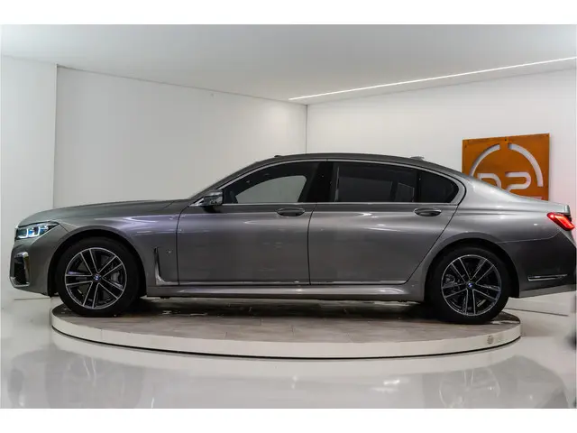 BMW 7-serie 750Li xDrive High Executive 531PK | Bowers&Wilkins | Laser | Massage | Lounge | Verlengd...