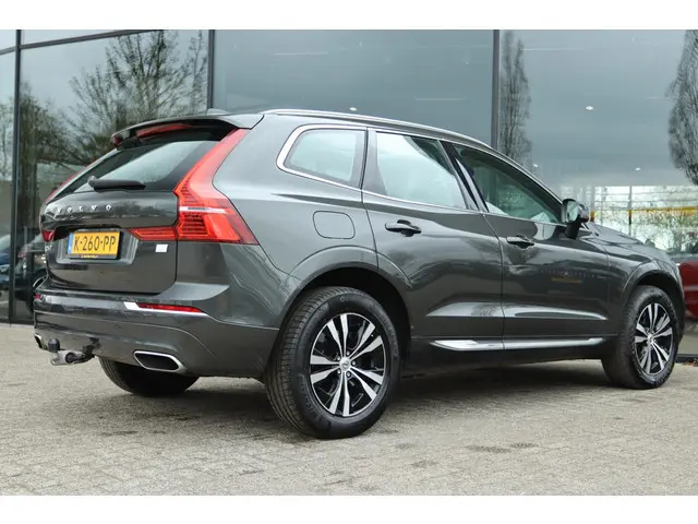VOLVO XC60 2.0 PLUG-IN RECHARGE T6 AWD BUSINESS PRO | PANO | TREKHAAK | CARPLAY | CAMERA | ACC | HUD...