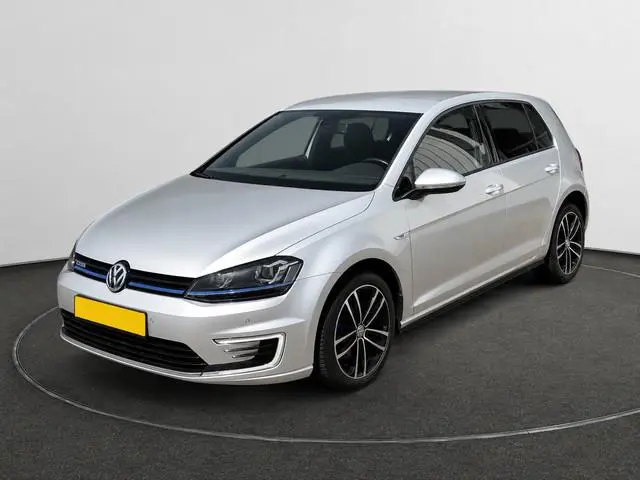 Volkswagen Golf 1.4 TSI 204pk GTE Aut- SOH 87%, Privacy Glass, Carplay, Android Auto, Xenon Led