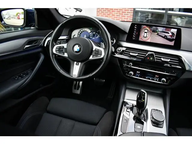 BMW 5-serie Touring 530i xDrive 252pk M-Sport Pano Nightv ACC HUD 20inch 360