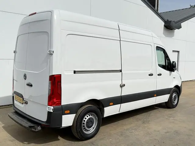 Mercedes-Benz eSprinter eSprinter L2H2 55 kWh L2H2 Elektrisch 168km WLTP 94% (SOH) Snelladen Laadkab...