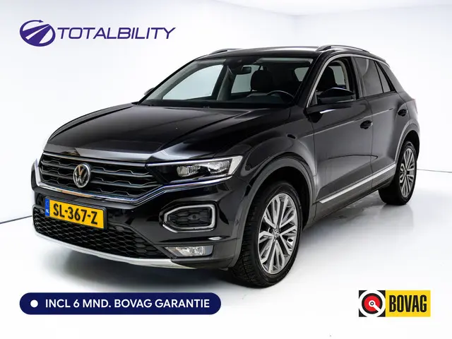 Volkswagen T-Roc 1.5 TSI Sport Plus Executive 150 PK | 18" LMV | Adaptieve Cruise | Navigatie | App....