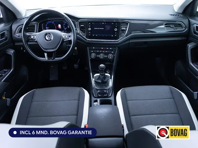 Volkswagen T-Roc 1.5 TSI Sport Plus Executive 150 PK | 18" LMV | Adaptieve Cruise | Navigatie | App....