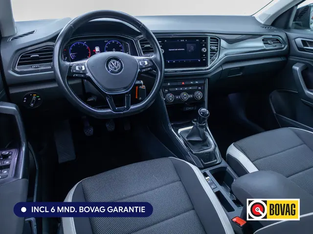 Volkswagen T-Roc 1.5 TSI Sport Plus Executive 150 PK | 18" LMV | Adaptieve Cruise | Navigatie | App....