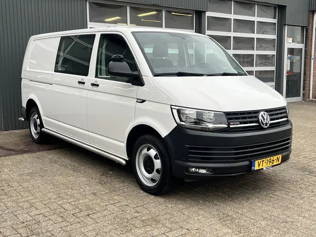 Volkswagen Transporter 2.0 TDI L2H1 DC 4Motion 150pk 2x Schuifdeur 4x4 Btw en Bpm vrij!! Airco Cruis...