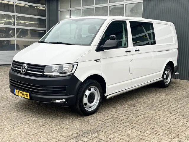 Volkswagen Transporter 2.0 TDI L2H1 DC 4Motion 150pk 2x Schuifdeur 4x4 Btw en Bpm vrij!! Airco Cruis...