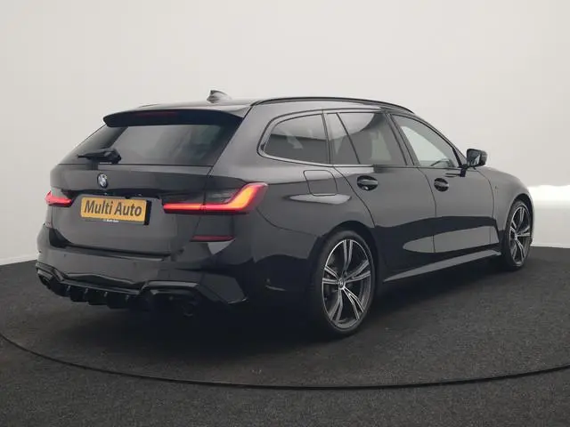 BMW 3-serie Touring 330e M Sport PHEV 293pk Dealer O.H. | Trekhaak Af Fabriek | Adaptive Cruise | He...