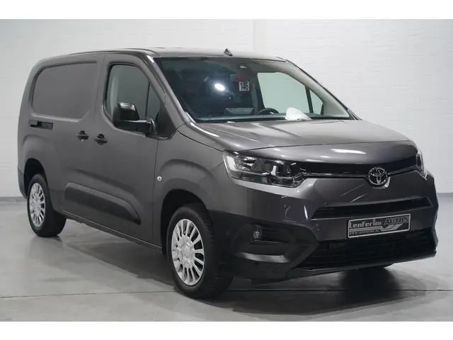 Toyota PROACE CITY 1.5 D-4D 130 pk Automaat L2 Airco ECC, Apple Carplay, Cruise control, PDC V+A, 2-...