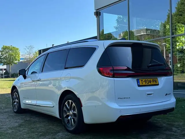 Chrysler Voyager 3.6 V6 Hybride Pinnacle