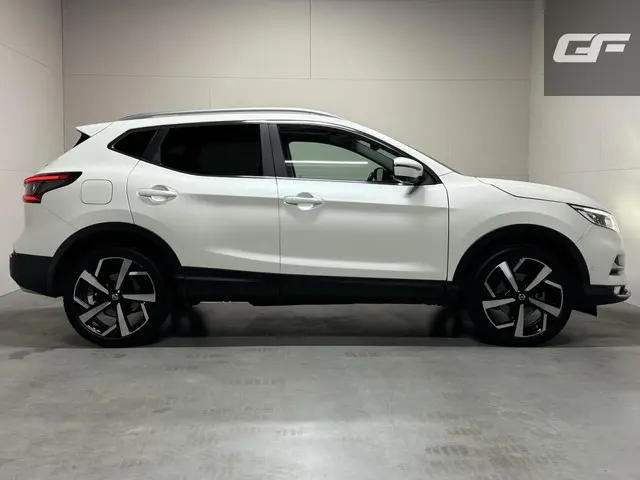 Nissan Qashqai 1.2 Tekna+ Pano Cruise 360° Stoelv. Trekh. NAP