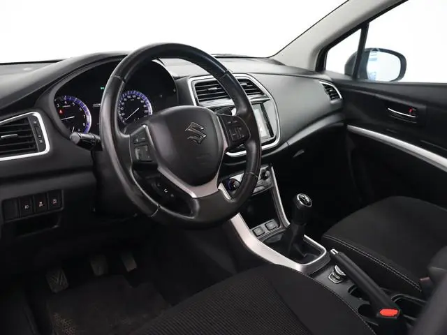 Suzuki S-Cross