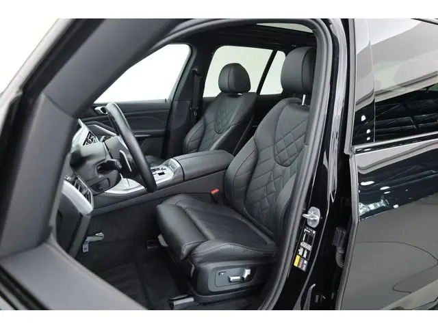 BMW X5 xDrive45e M-Sport | Rijklaar! | S/K-Dak | E-Trekhaak | Luchtvering | HUD | 360*+PDC | Harman/...