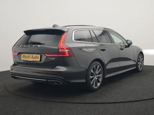 Volvo V60 T8 Twin Engine AWD Inscription PHEV 390pk | Panodak | Lederen Sportstoelen & Stuur Verwarm...