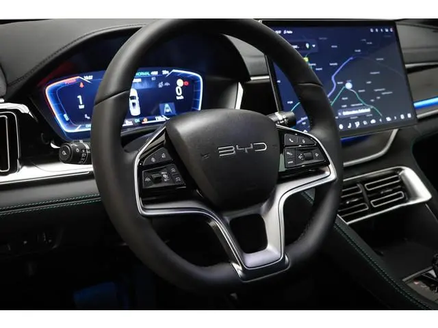 BYD SEAL U