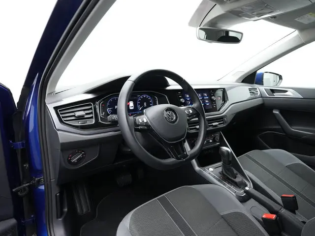 Volkswagen Polo 1.0 TSI 115 pk DSG Highline Business R / R-Line | Achteruitrijcamera | Adaptive Crui...