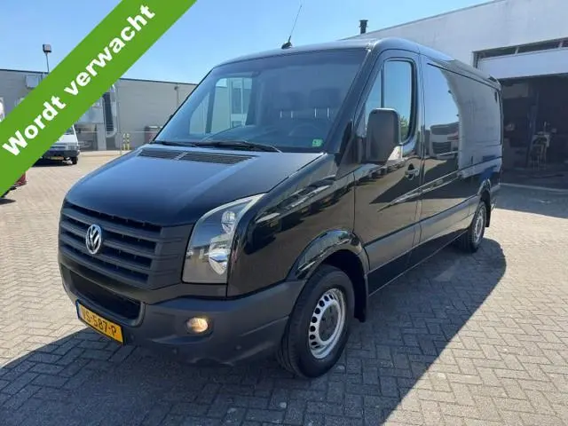 Volkswagen Crafter 50 2.0 TDI L2H1 BM AIRCO I 3 ZITS I TREKHAAK 2.800 kg I LAGE KILOMETERS