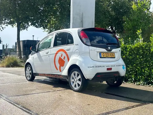 Peugeot iOn