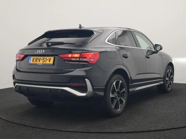 Audi Q3 Sportback 45 TFSI e 2x S Line PHEV 245pk Dealer O.H. | Trekhaak Af Fabriek | Blis | Sportsto...