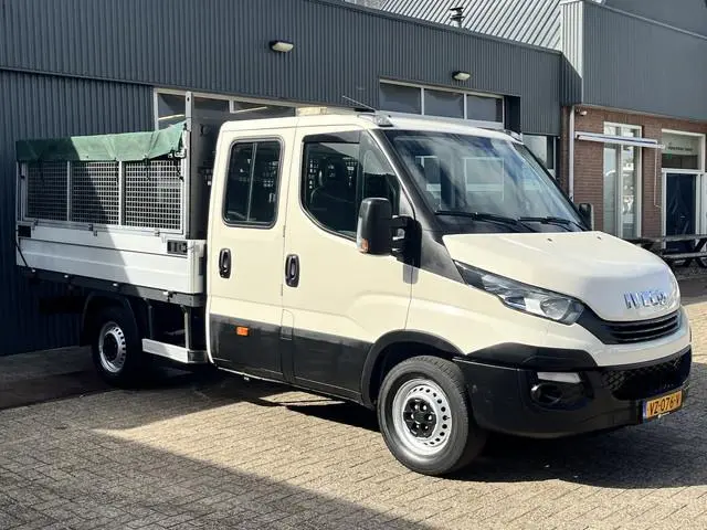 Iveco Daily 35S12D 2.3 345 Euro 6 Trekgewicht 3500kg 6 persoons  Airco Pick-up Open laadbak Bakwagen...