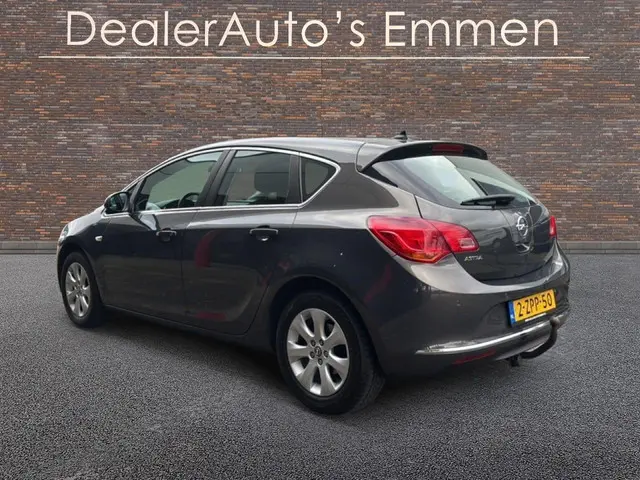 Opel Astra 1.4 T ECC SPORTSTOELEN NAVIGATIE LMV