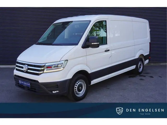 Volkswagen Crafter 163pk RWD Automaat L3H2/L2H1 LED 3500kg Trekhaak Navigatie Camera Apple carplay A...