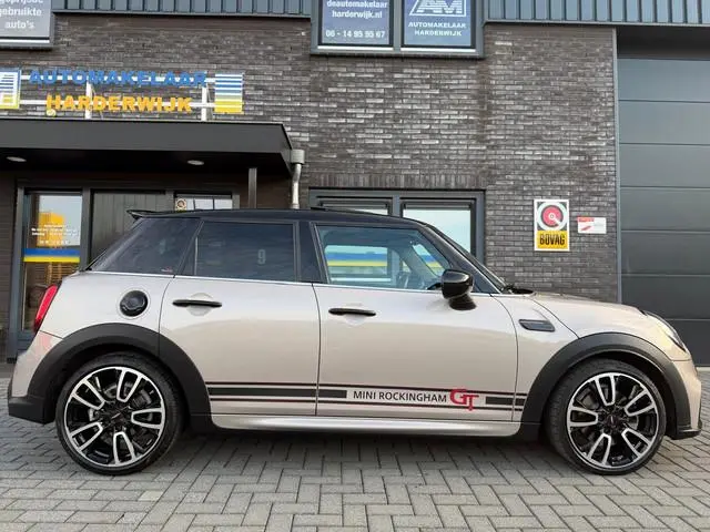 Mini Mini