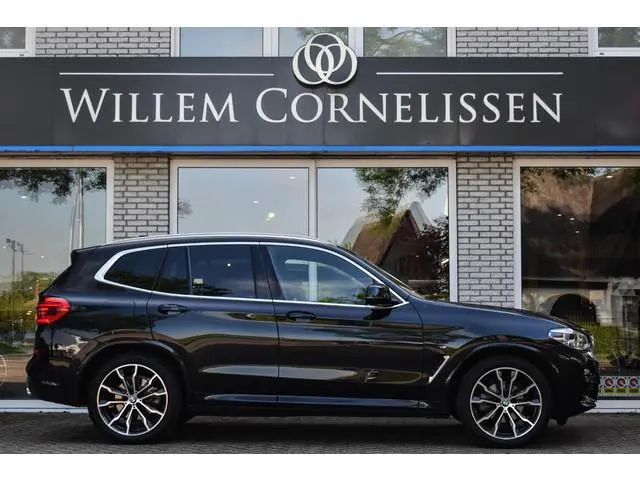 BMW X3 xDrive20i High Executive Edition NL Auto Trekhaak