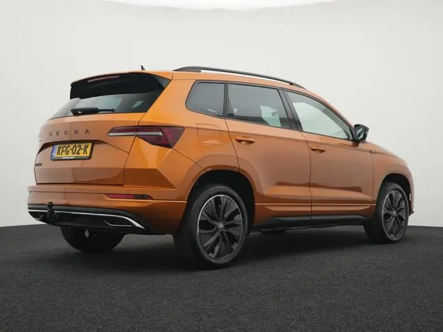 Skoda Karoq 1.5 TSI Sportline Business | Trekhaak | Private lease 669 per maand