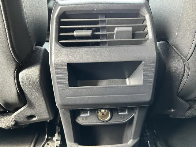 Peugeot e-3008