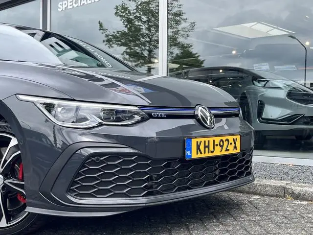 Volkswagen Golf 1.4 eHybrid GTE 245pk | E-Trekhaak | ACC | Camera | Sfeer | Stuurverwarming |
