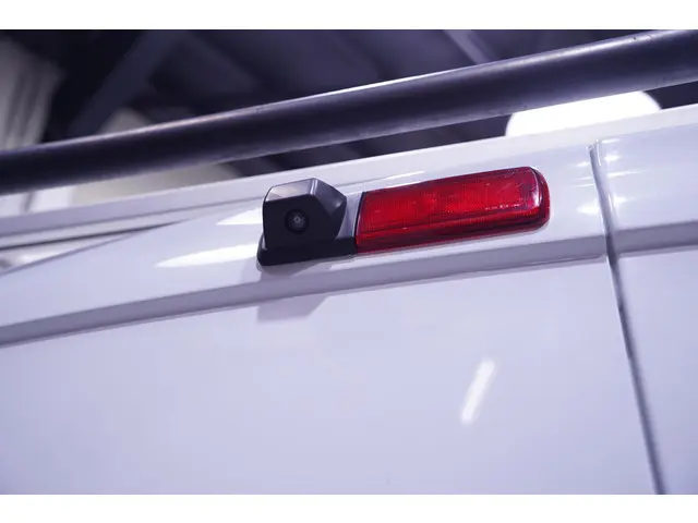 Nissan NV300