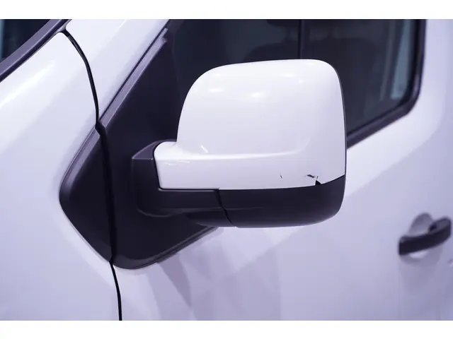 Nissan NV300