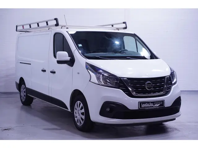 Nissan NV300