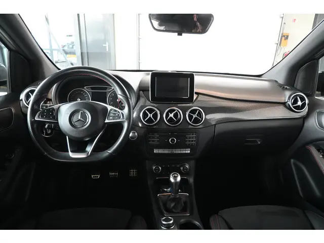 Mercedes-Benz B-klasse 180 Business Solution AMG Clima Stoelverwarming Goed Onderhouden! Inruil Mogelijk!