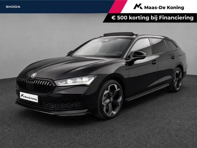 Skoda Superb 1.5TSI 150kW/204PK PHEV Sportline Business · Leder · Panoramadak · Apple/Android Car Pl...