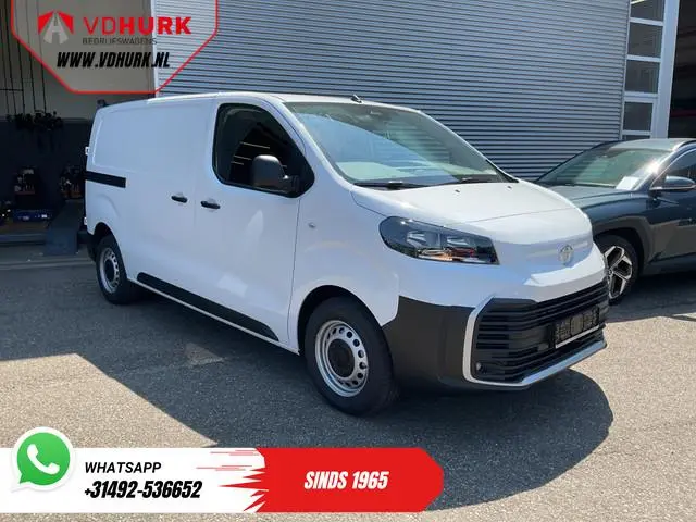 Toyota e-ProAce Worker 230 km WLTP Adapt.Cruise/ Standkachel/ Stuurverw./ Carplay/ Airco/ Camera/ PD...