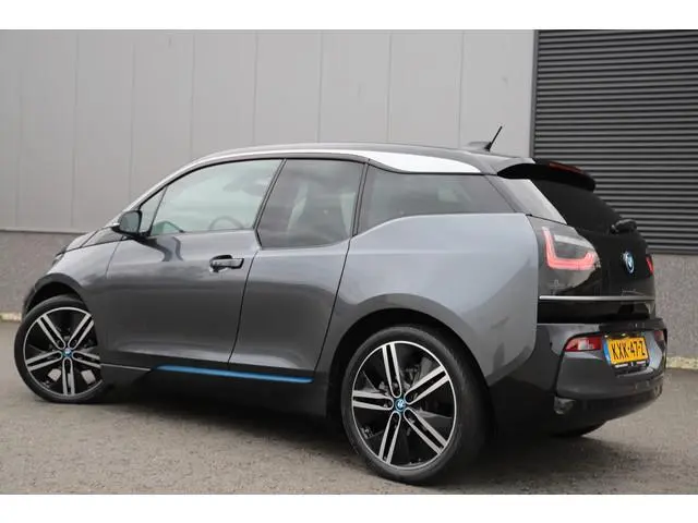 BMW i3 Executive  120Ah 42 kWh/ Adaptive Cruise/W-pomp/ 3 Fase/Keyless entry