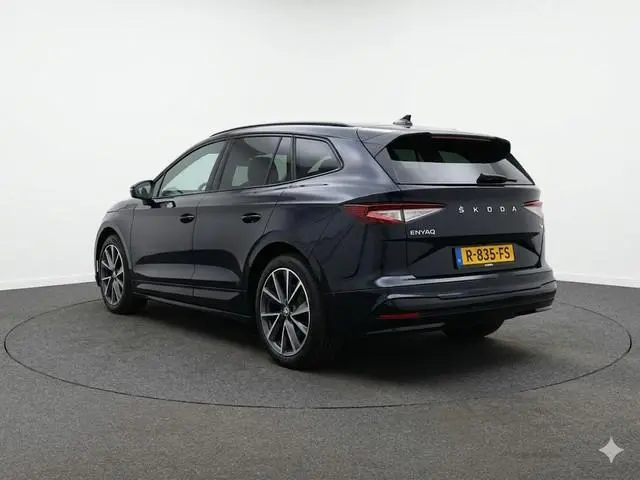Skoda Enyaq iV 60 Sportline 180pk | Navigatie | Wegklapbare trekhaak | 20 inch Lichtmetalen velgen |...