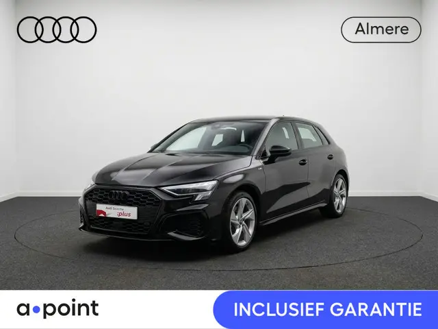 Audi A3 Sportback 30 TFSI S edition 110PK | S-line in & exterieur | Trekhaak | Stoelverwarming |