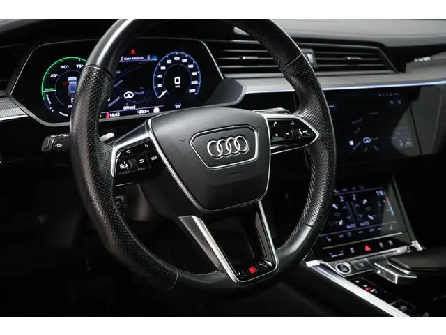 Audi e-tron