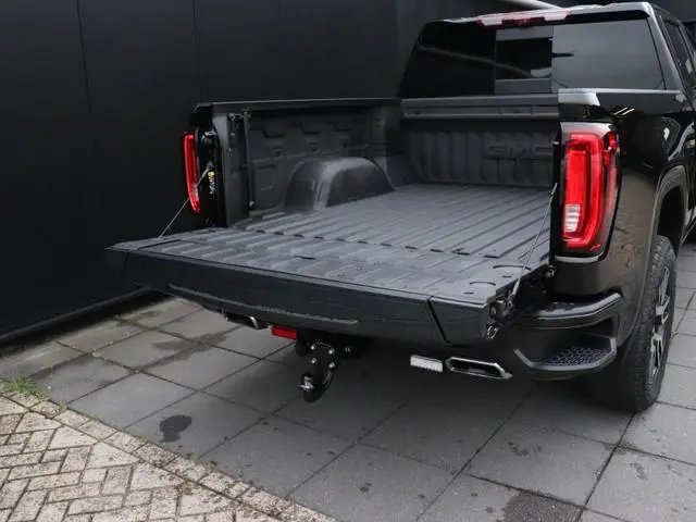 GMC Sierra