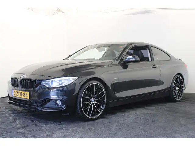BMW 4-serie Coupé 420i High Executive