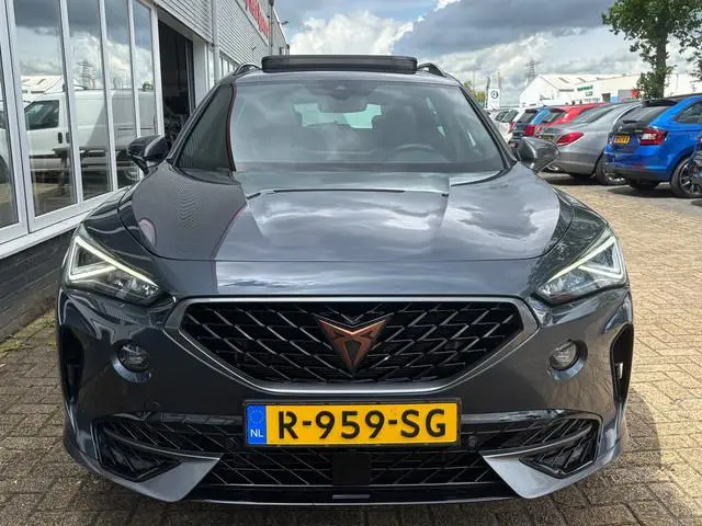 CUPRA Formentor 1.5 TSI Business Edition | Pano | Trekhaak | Apple Carplay | Sfeerverlichting | Stoe...