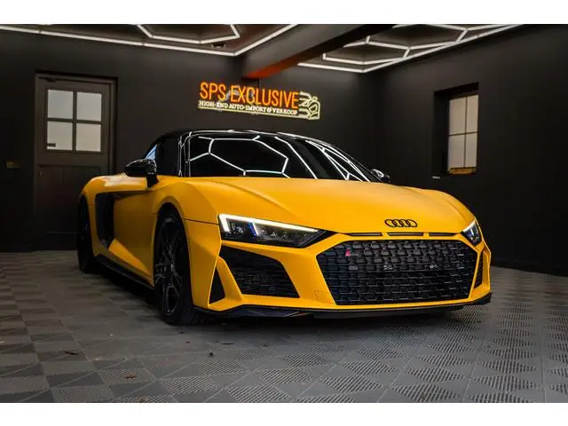 Audi R8