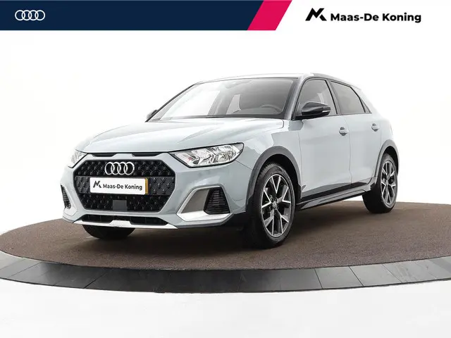 Audi A1 citycarver 25 TFSI 95pk Epic · Apple/Android Car Play · Stoelverwarming · P-Sensoren · Cruis...