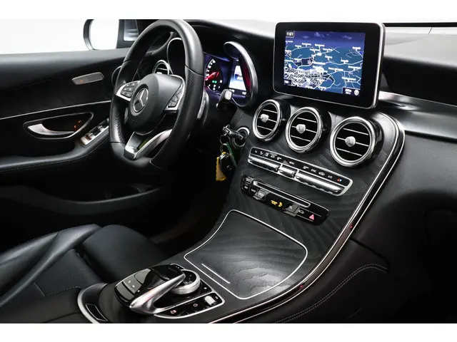 Mercedes-Benz GLC-klasse 250 4MATIC Premium Plus | PANORAMADAK | STOELVERWARMING | TREEPLANKEN | CAM...