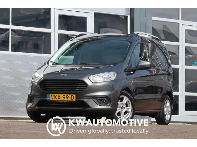 Ford Transit Courier 1.0 Limited EcoBoost S&S CAMERA/ NAVI/ CRUISE/ CLIMA/ TREKHAAK