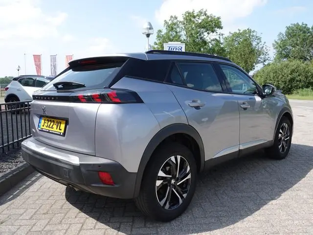 Peugeot 2008 1.2 PureTech 100PK Allure CARPLAY | CAMERA | LMV | CRUISE | DB-RIEM VV