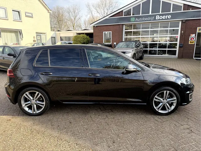 Volkswagen e-Golf e-Golf SOH 90.2%, Leer, Camera, 17''Lmv